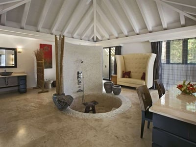 Luxury Villa Photo #21