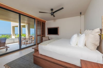 Luxury Villa Photo #16