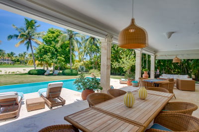Luxury Villa Photo #24