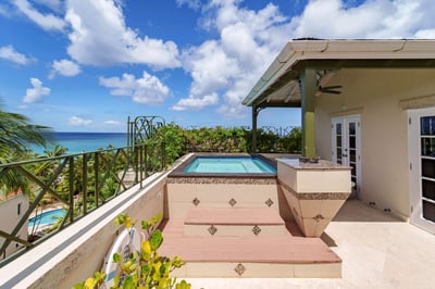 Luxury Villa Photo #2
