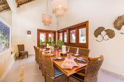 Luxury Villa Photo #29