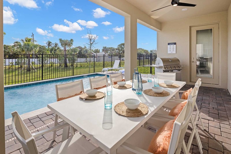 High Roller at Harbor Island Beach Club