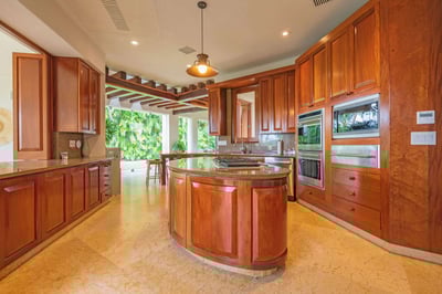 Luxury Villa Photo #9