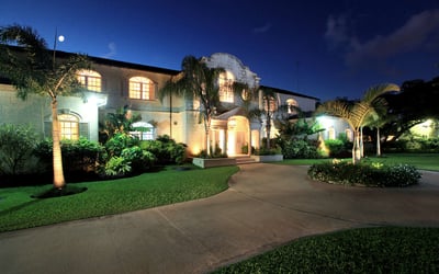 Luxury Villa Photo #2