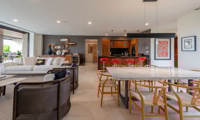 Luxury Villa Photo #25
