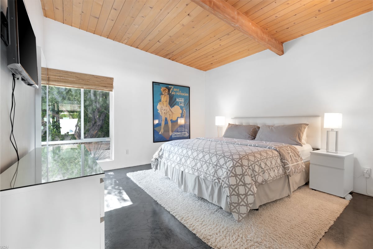 Vista Las Palmas Midcentury