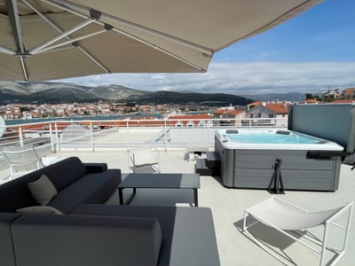 Luxury Villa Photo #27