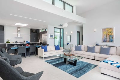 Luxury Villa Photo #21