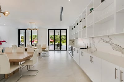 Luxury Villa Photo #22