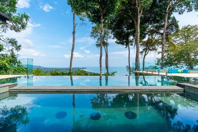 Luxury Villa Photo #11