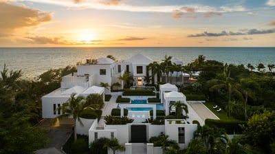 Luxury Villa Photo #5