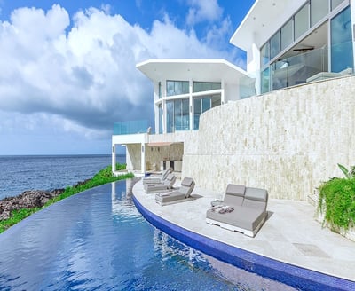 Shoal Bay Village,Kishti Blackgarden