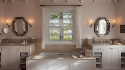 Luxury Villa Photo #33