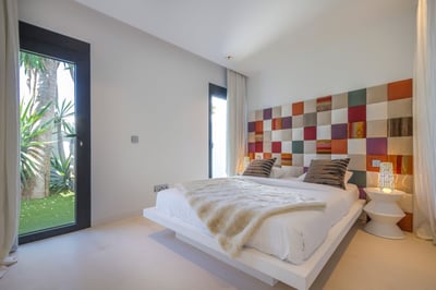 Luxury Villa Photo #22