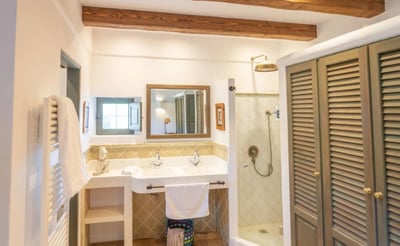 Luxury Villa Photo #26