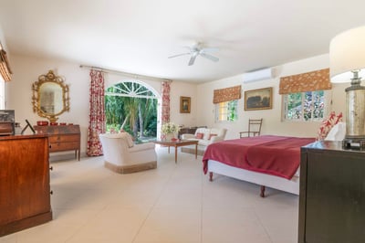Luxury Villa Photo #62
