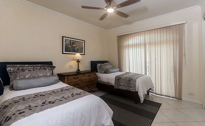 Luxury Villa Photo #12