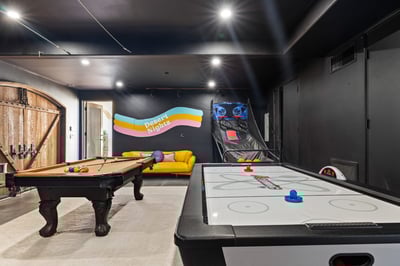Luxury Villa Photo #45