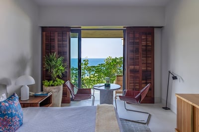 Luxury Villa Photo #6