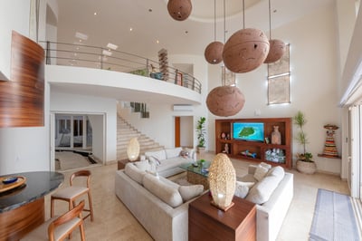 Luxury Villa Photo #21