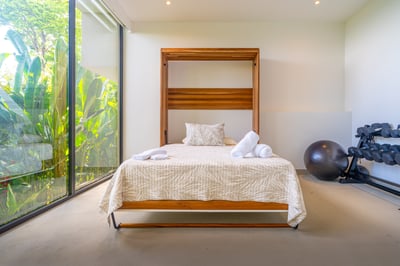 Luxury Villa Photo #35