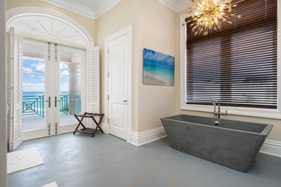 Luxury Villa Photo #50