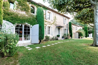 Luxury Villa Photo #4