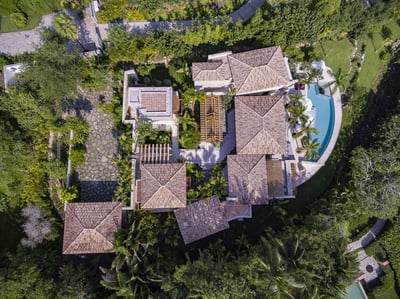 Luxury Villa Photo #5