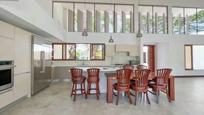 Luxury Villa Photo #10