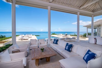 Luxury Villa Photo #3