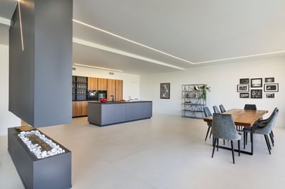 Luxury Villa Photo #28