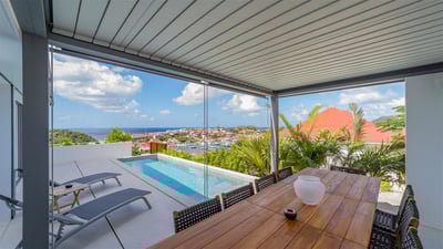 Luxury Villa Photo #6