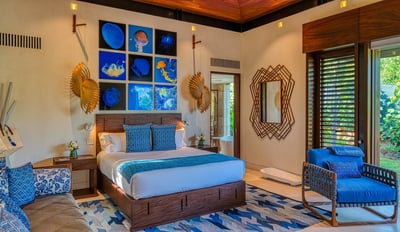 Luxury Villa Photo #26