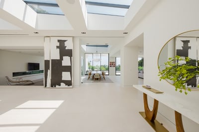 Luxury Villa Photo #16