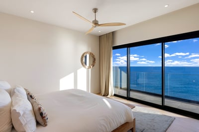 Luxury Villa Photo #46