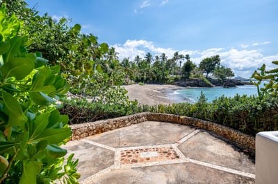 Luxury Villa Photo #6