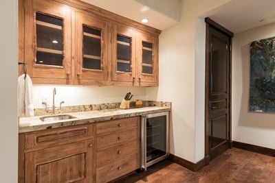  Wet Bar