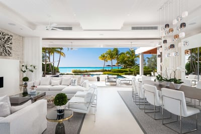 Luxury Villa Photo #17