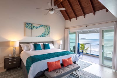 Luxury Villa Photo #28