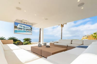 Luxury Villa Photo #22