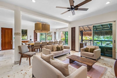 Luxury Villa Photo #41