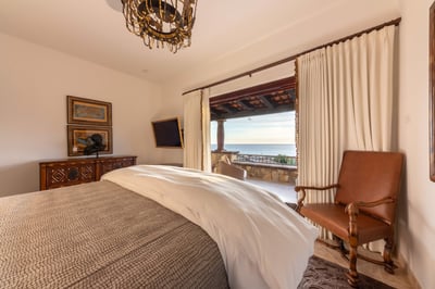 Luxury Villa Photo #45