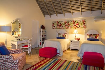 Luxury Villa Photo #11