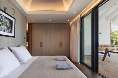 Luxury Villa Photo #43