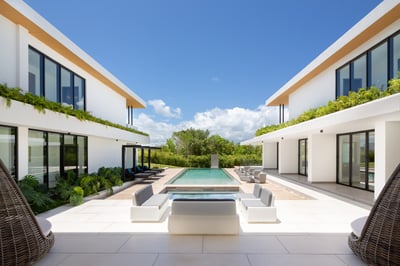 Luxury Villa Photo #14