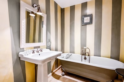Luxury Villa Photo #18