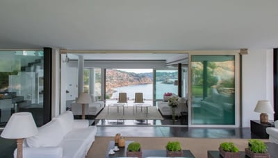 Luxury Villa Photo #22