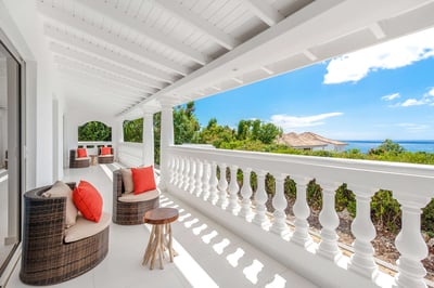 Luxury Villa Photo #8