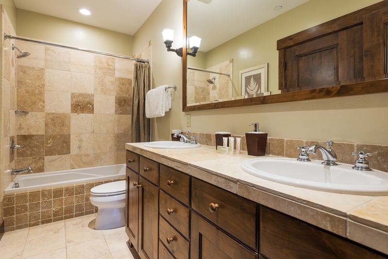 Silver Star 4 BDM Penthouse with Spa