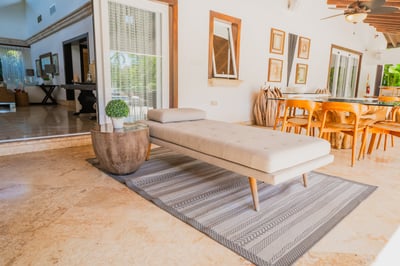 Luxury Villa Photo #11